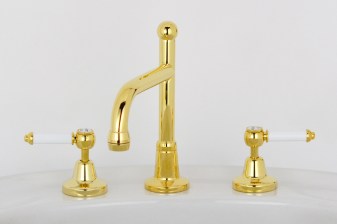 Photo_ RL4555 in Antique Brass (AB) finish and with White Lever Inserts Upgrade (LCNS)